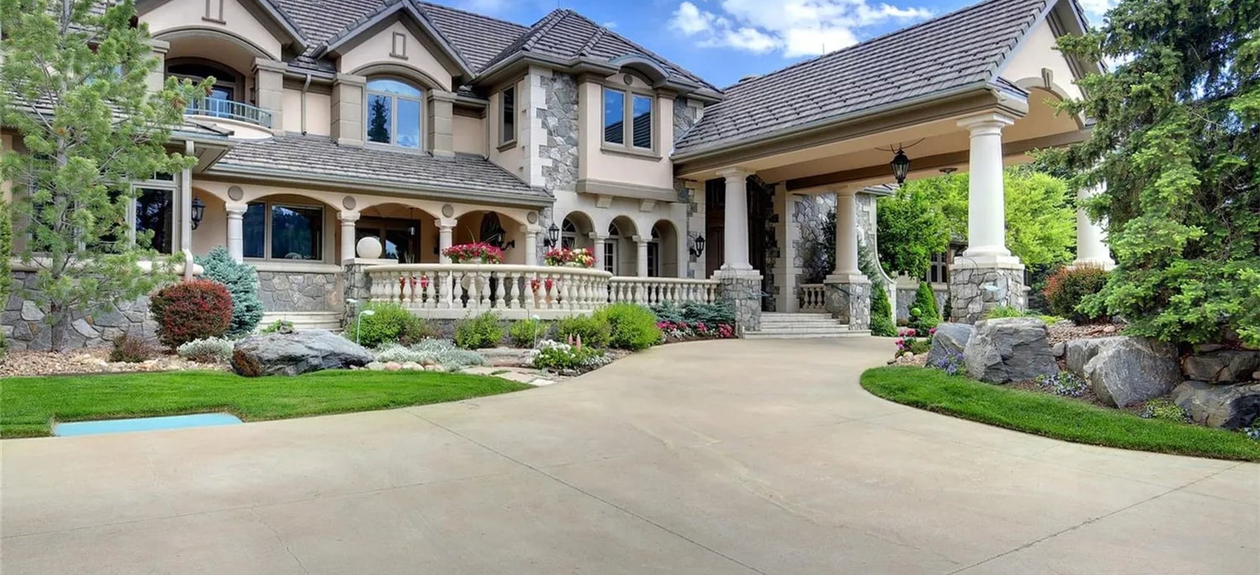 Featured sale at 1334 S Grapevine Rd in Golden, Colorado