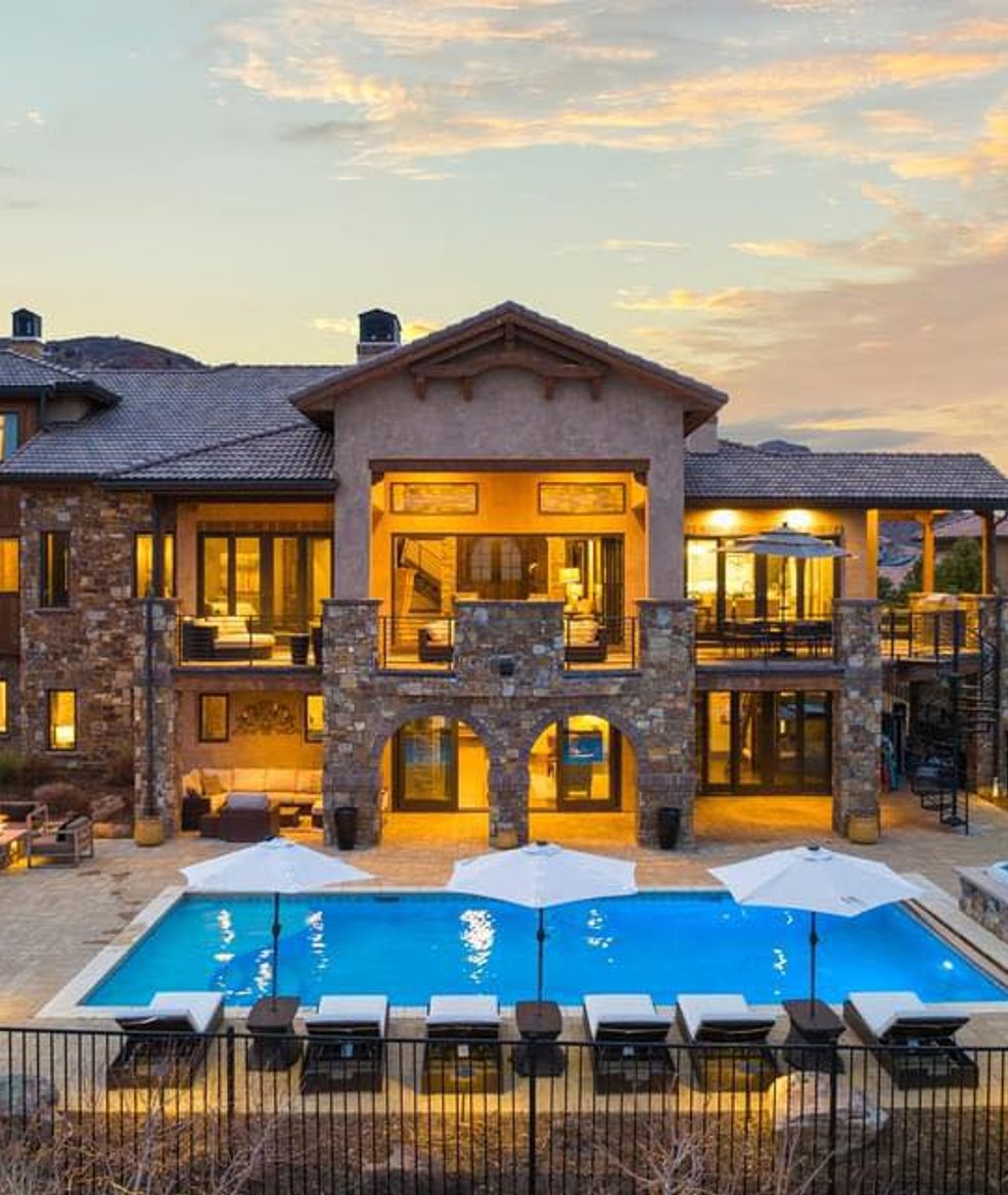 A Cherry Hills Village home on a generous lot