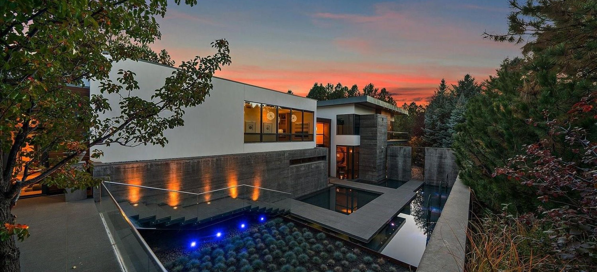 Featured property at 31 Albion Pl in Castle Rock